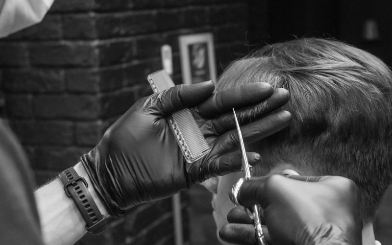 Undercut vs Fade: Which Haircut Is Right for You?